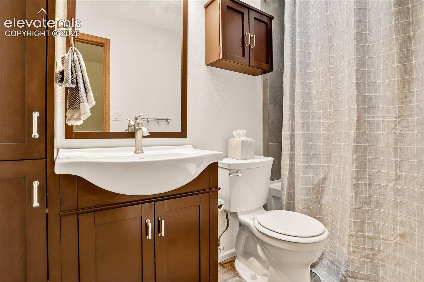 Listing photo 13 for 920 N Grey Eagle Circle