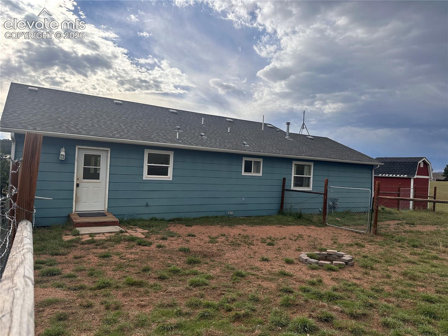 Listing photo 8 for 406 High Pasture Road