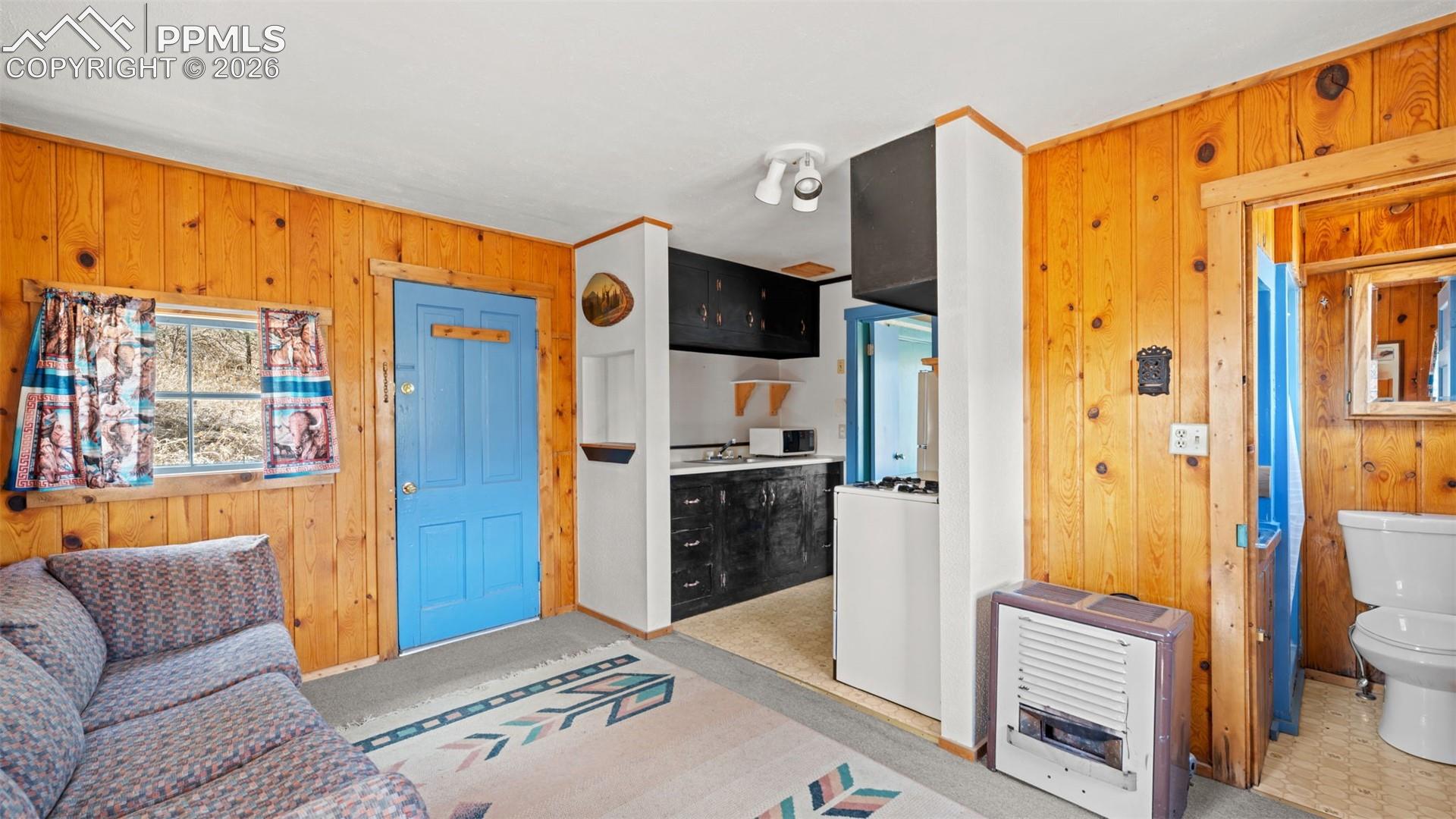 Listing photo 13 for 10345 Aspen Street