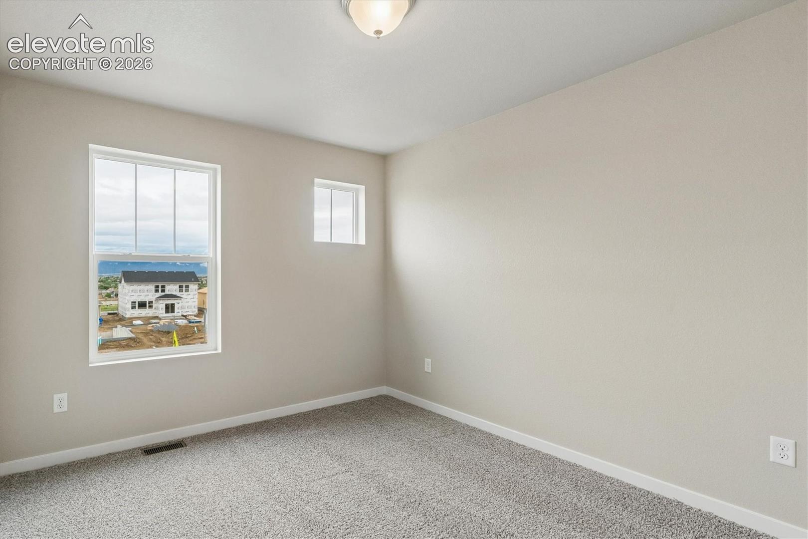 Listing photo 10 for 9695 Blaurock Drive