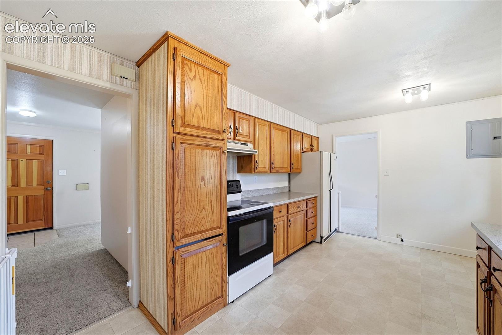 Listing photo 16 for 1406 Iowa Avenue