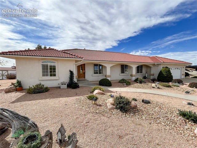 72 Pleasure Trail — listing photo