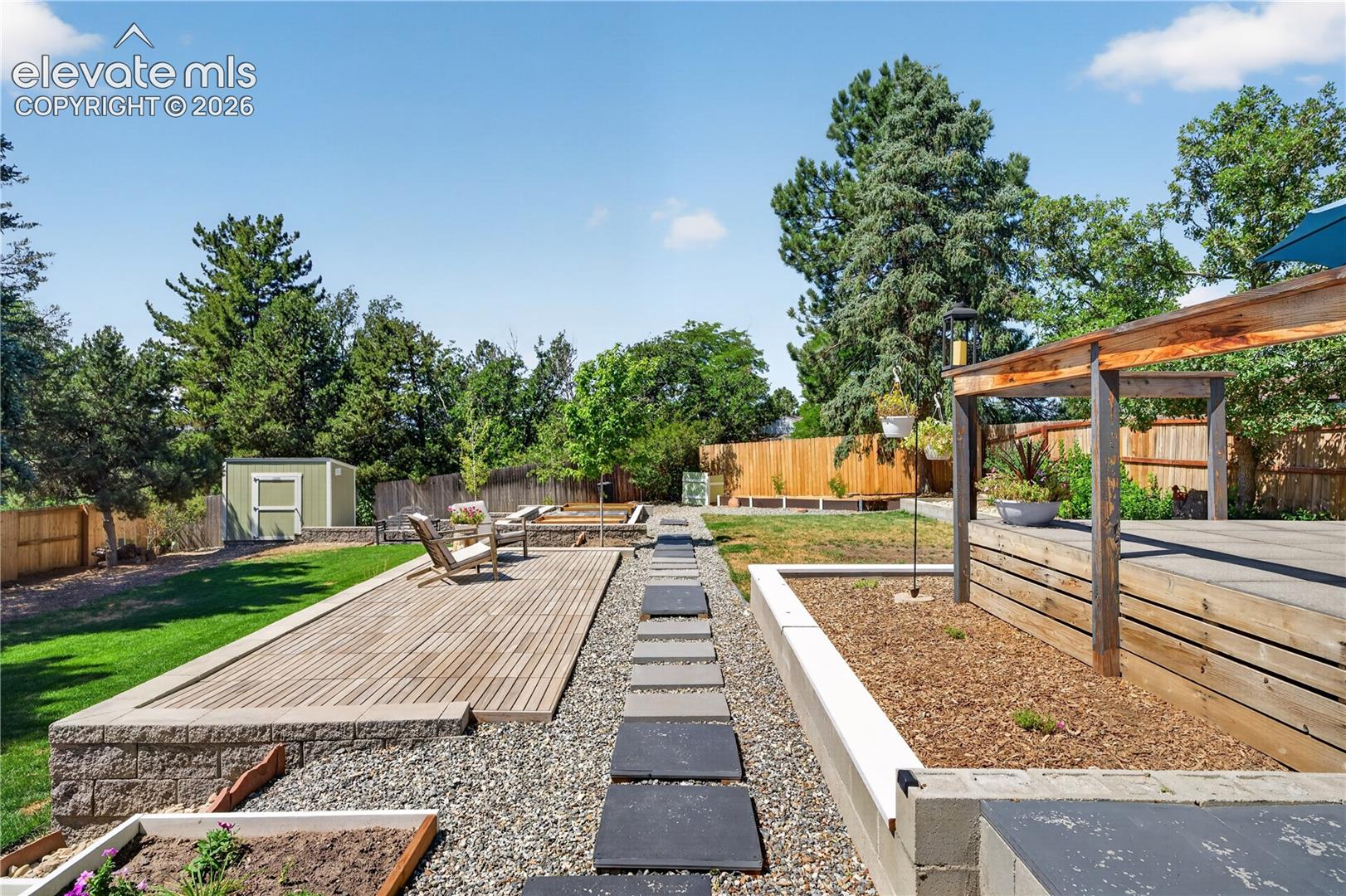 Listing photo 32 for 369 Burgess Drive