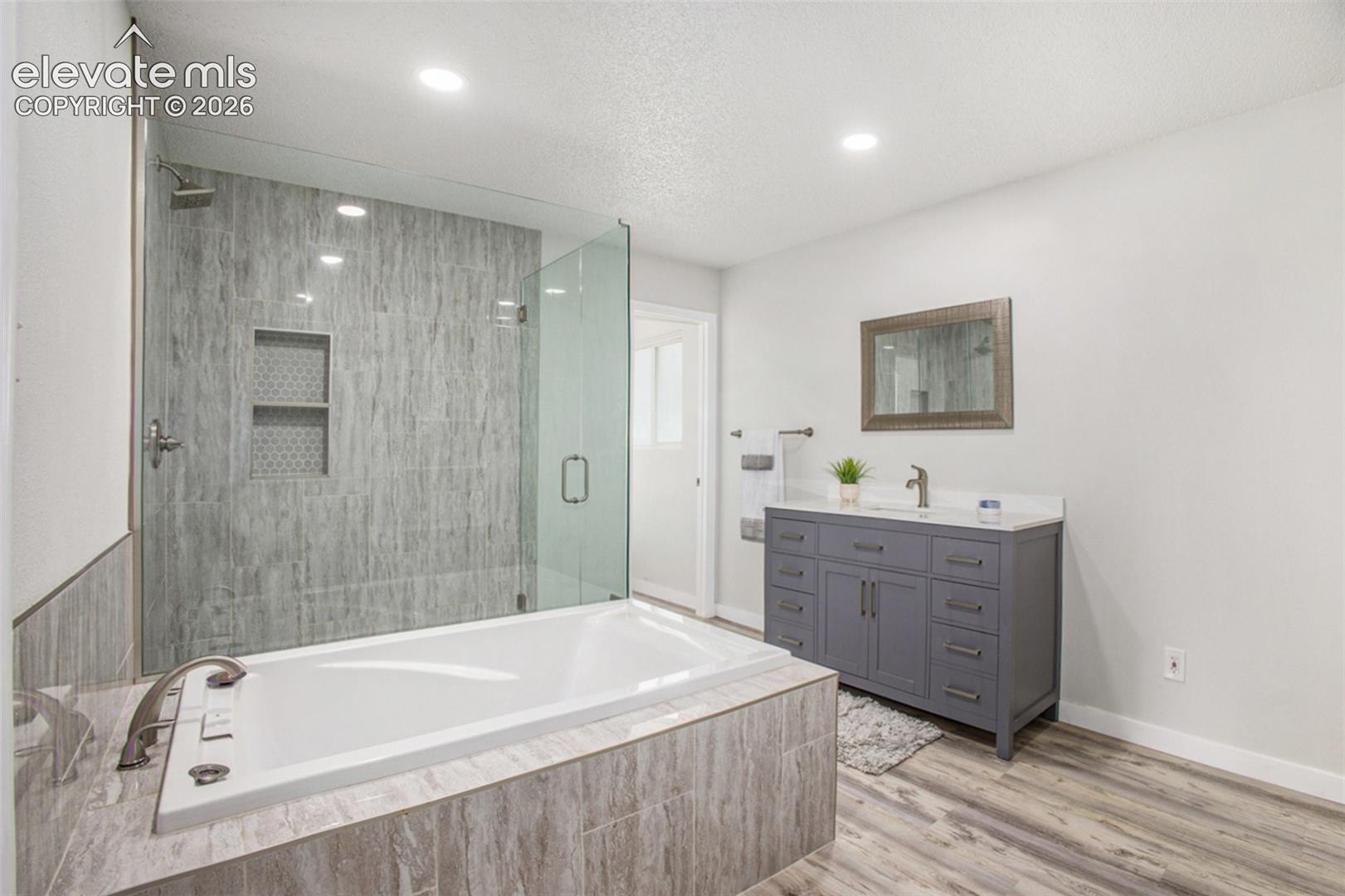 Listing photo 9 for 4087 London Lane