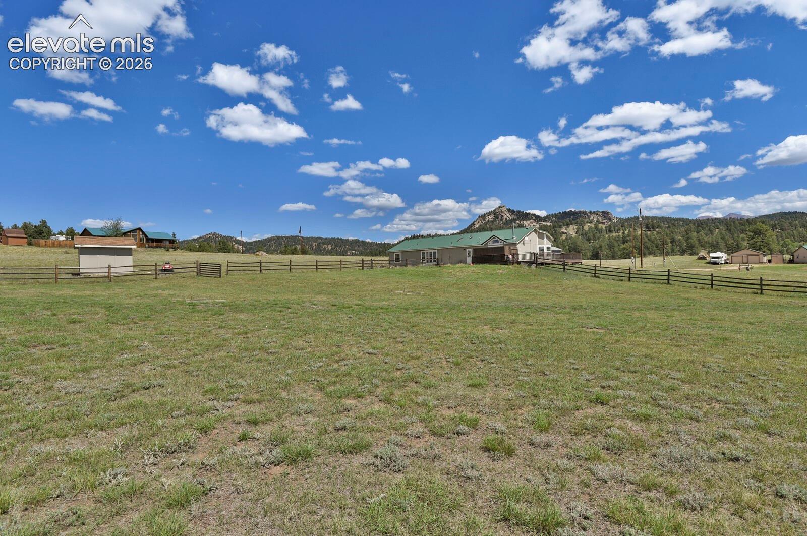 Listing photo 40 for 2329 Southpark Road