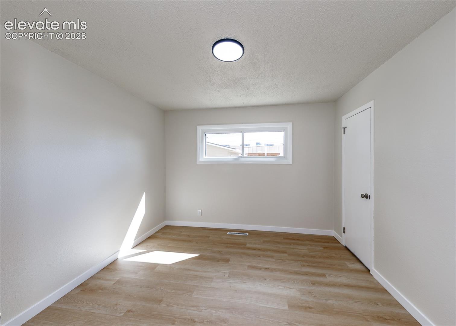 Listing photo 27 for 105 Norman Drive