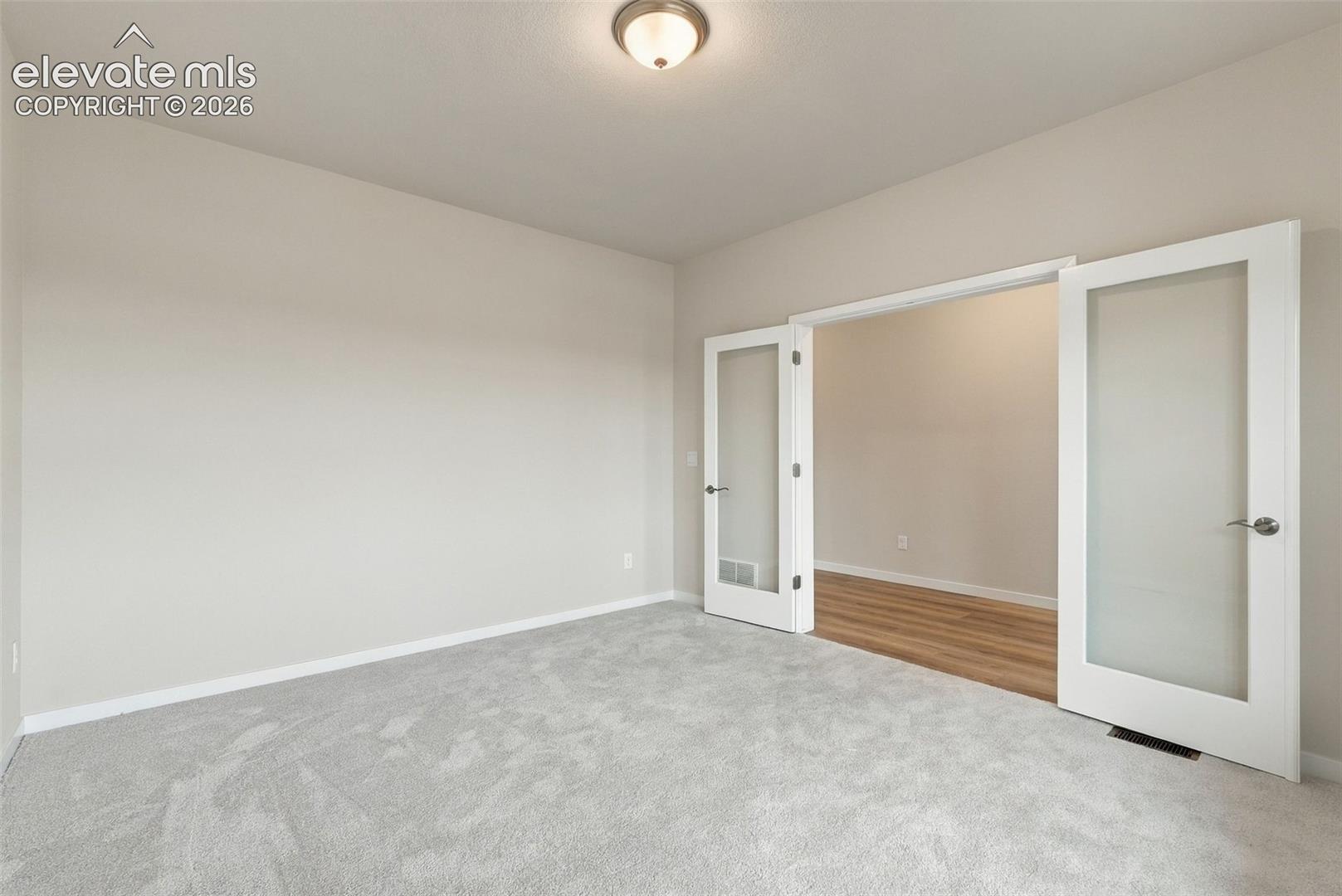 Listing photo 4 for 13586 Crooked Hill Drive