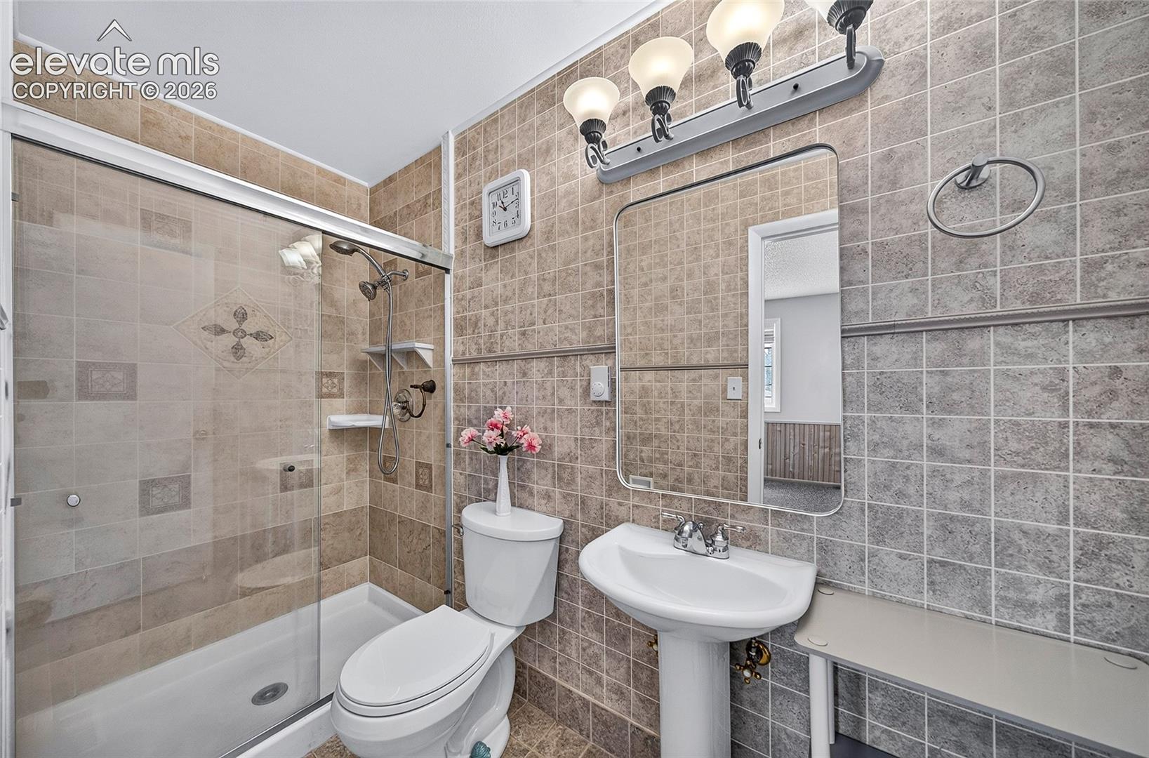 Listing photo 17 for 682 Sunnywood Loop