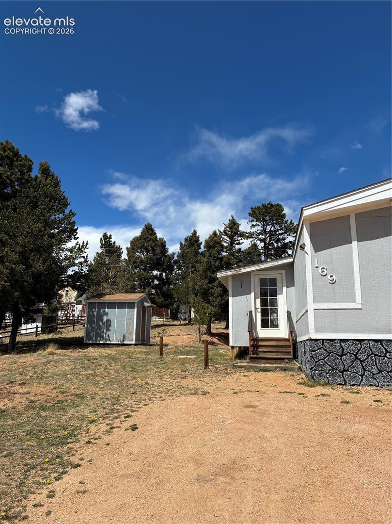 169 Daisy Street, photo 25