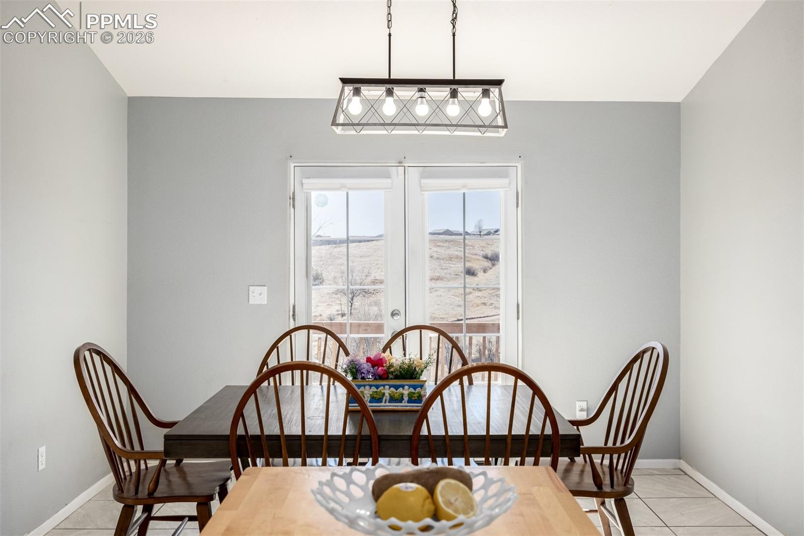Listing photo 6 for 830 Winebrook Way