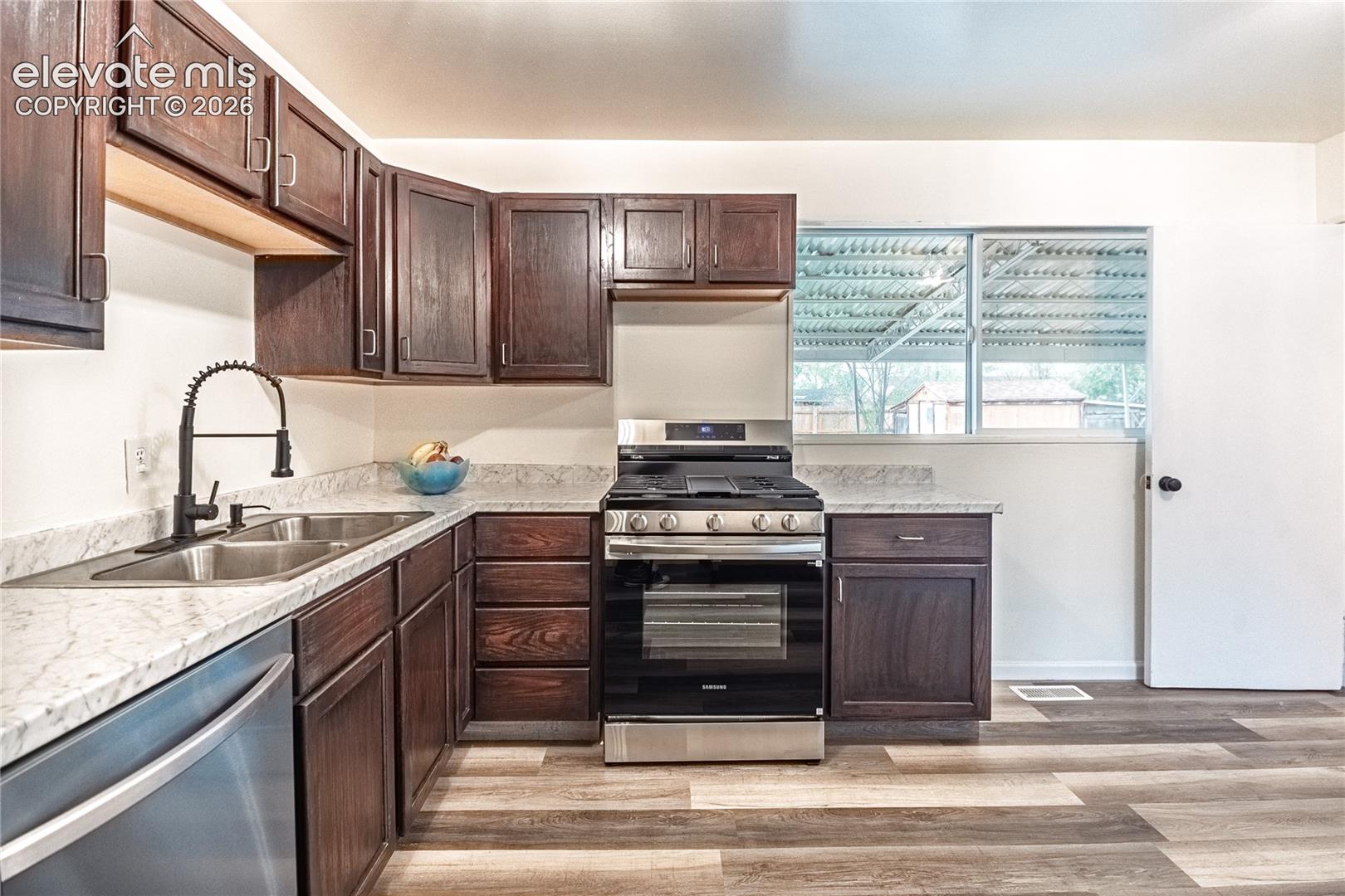 Listing photo 25 for 417 Linda Vista Drive