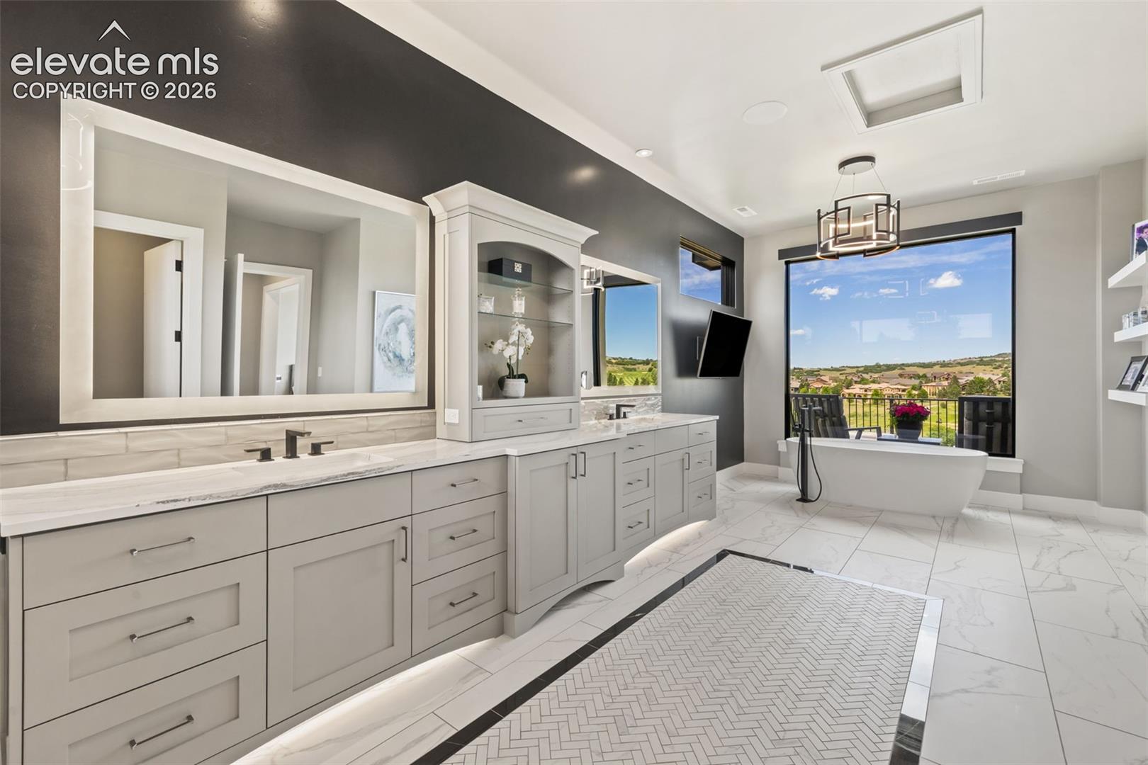 Listing photo 24 for 1484 Vine Cliff Heights
