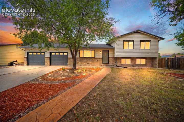 310 Cielo Vista Street — listing photo