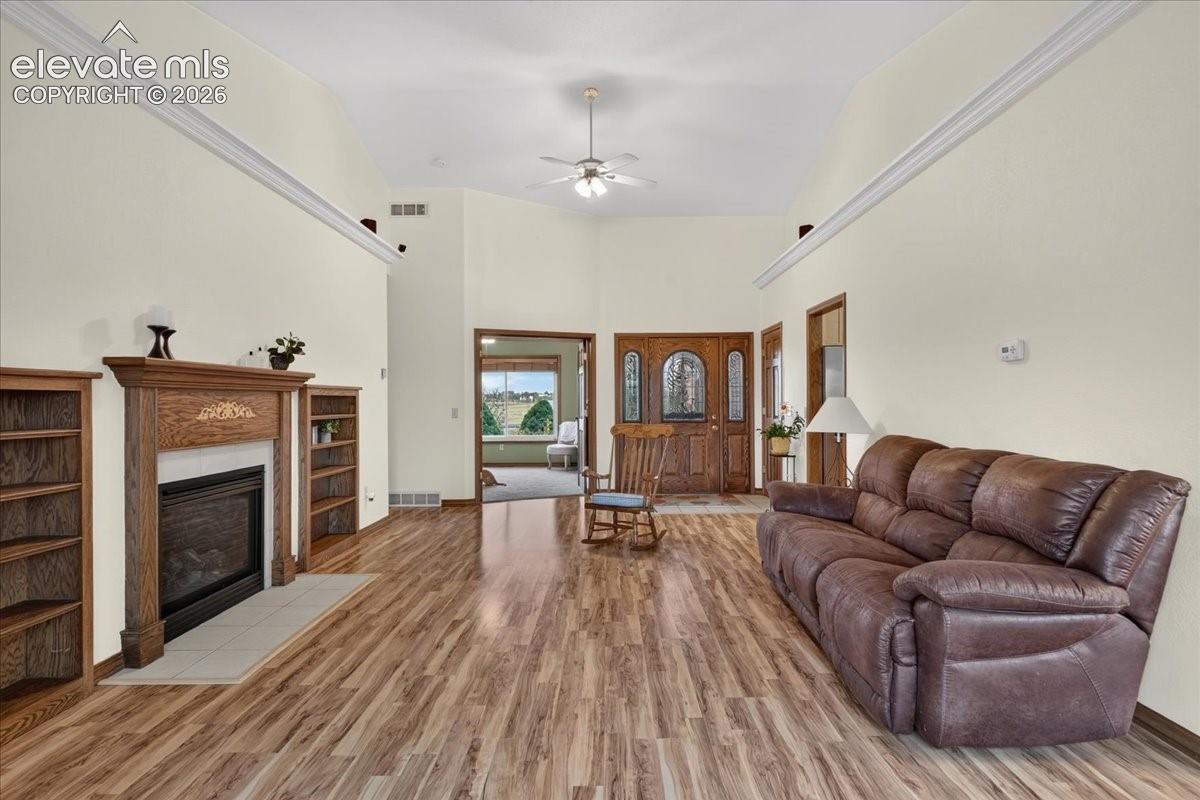 Listing photo 5 for 55739 E Apache Place