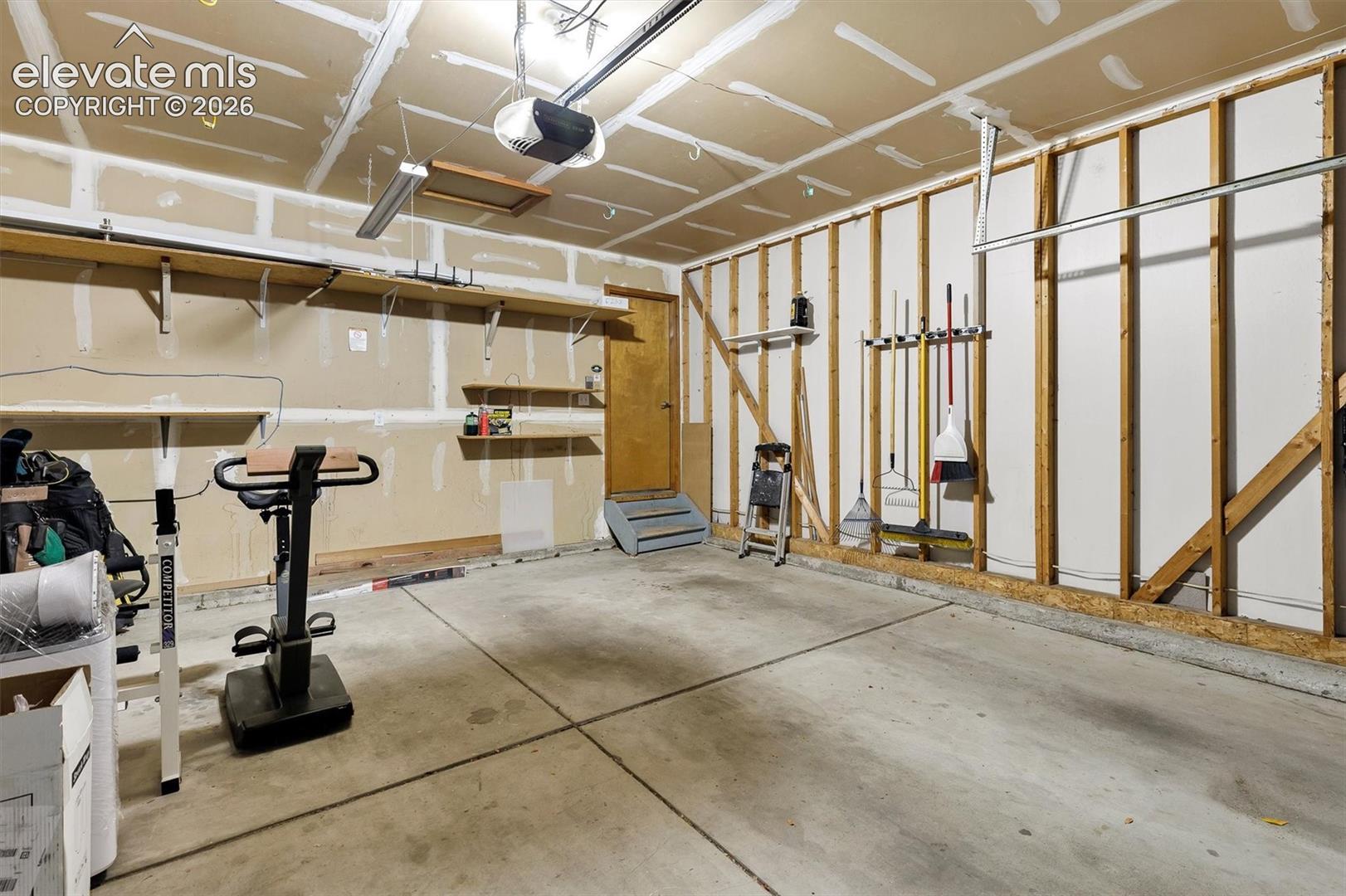 Listing photo 32 for 5168 Austerlitz Drive