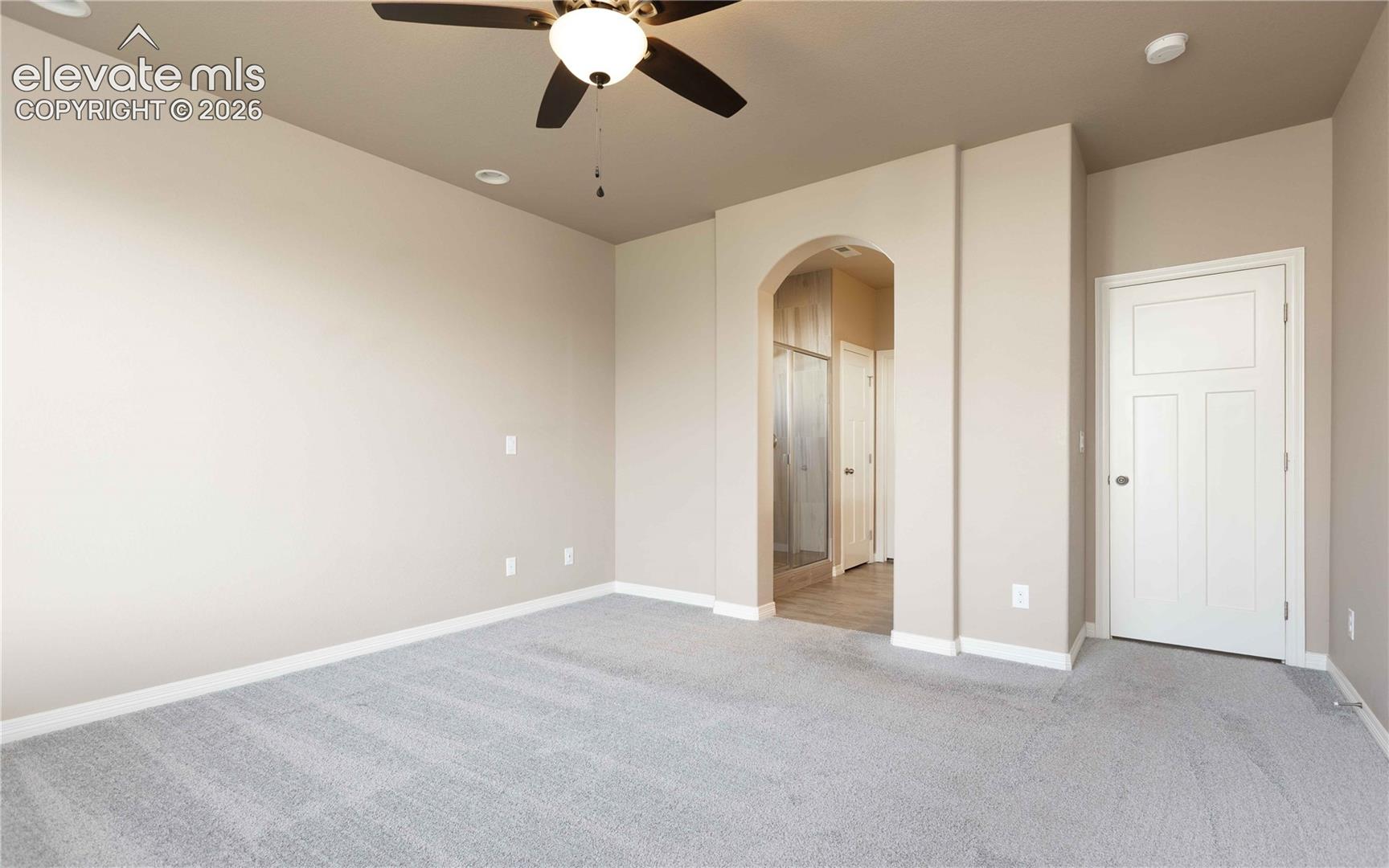 Listing photo 18 for 7684 Peachleaf Drive