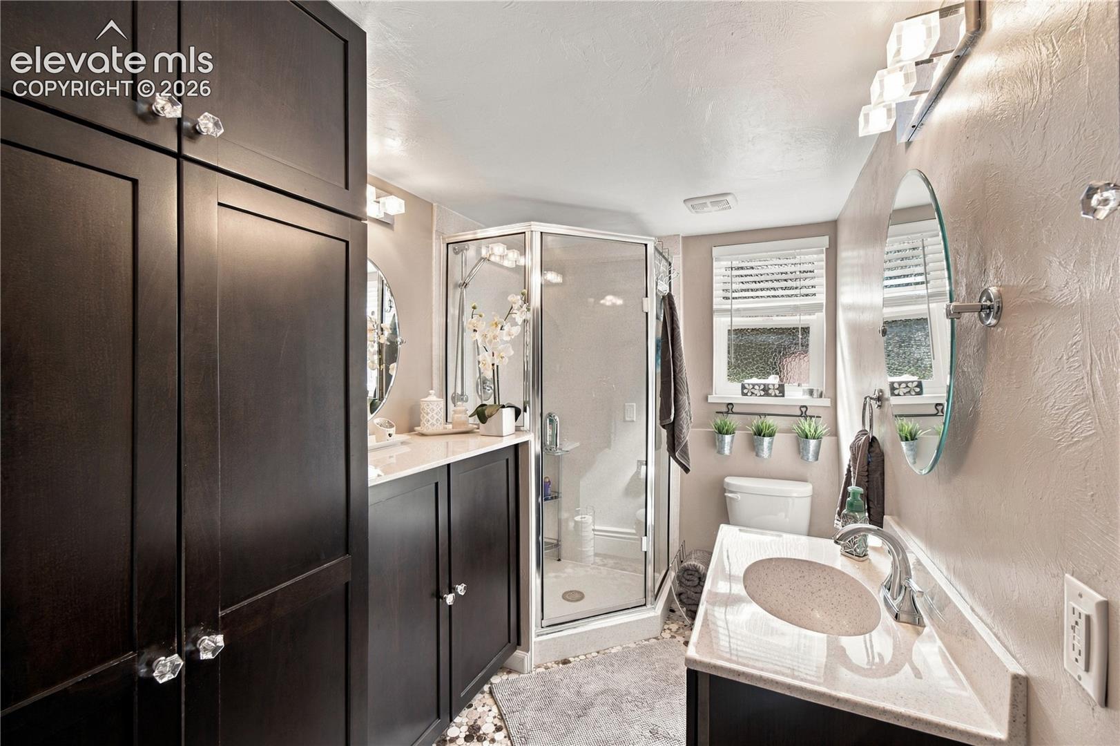 Listing photo 19 for 82 Amherst Avenue