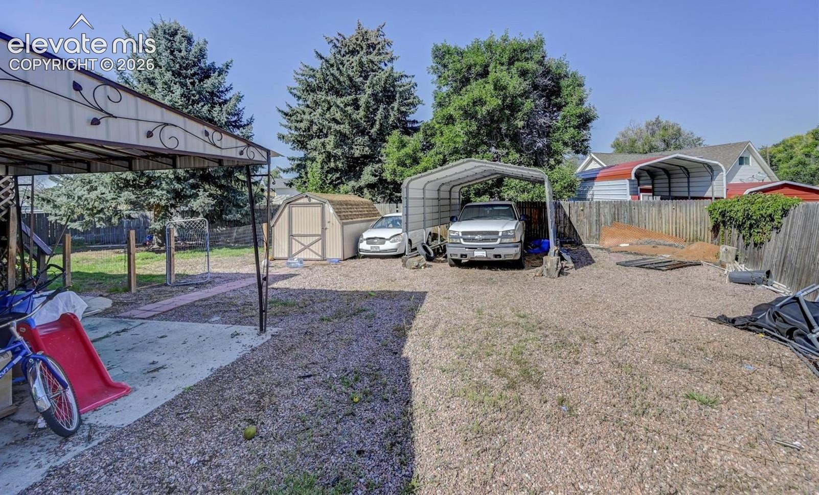Listing photo 17 for 222 Fay Drive