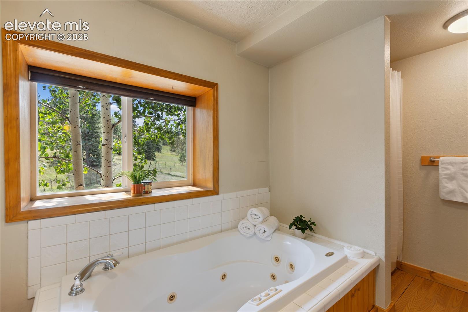 1021 Markus Road, photo 22