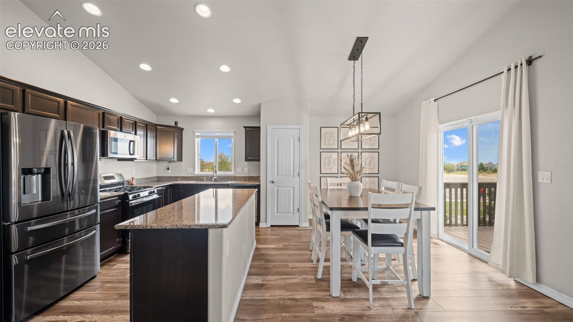 Listing photo 21 for 9420 Beryl Drive