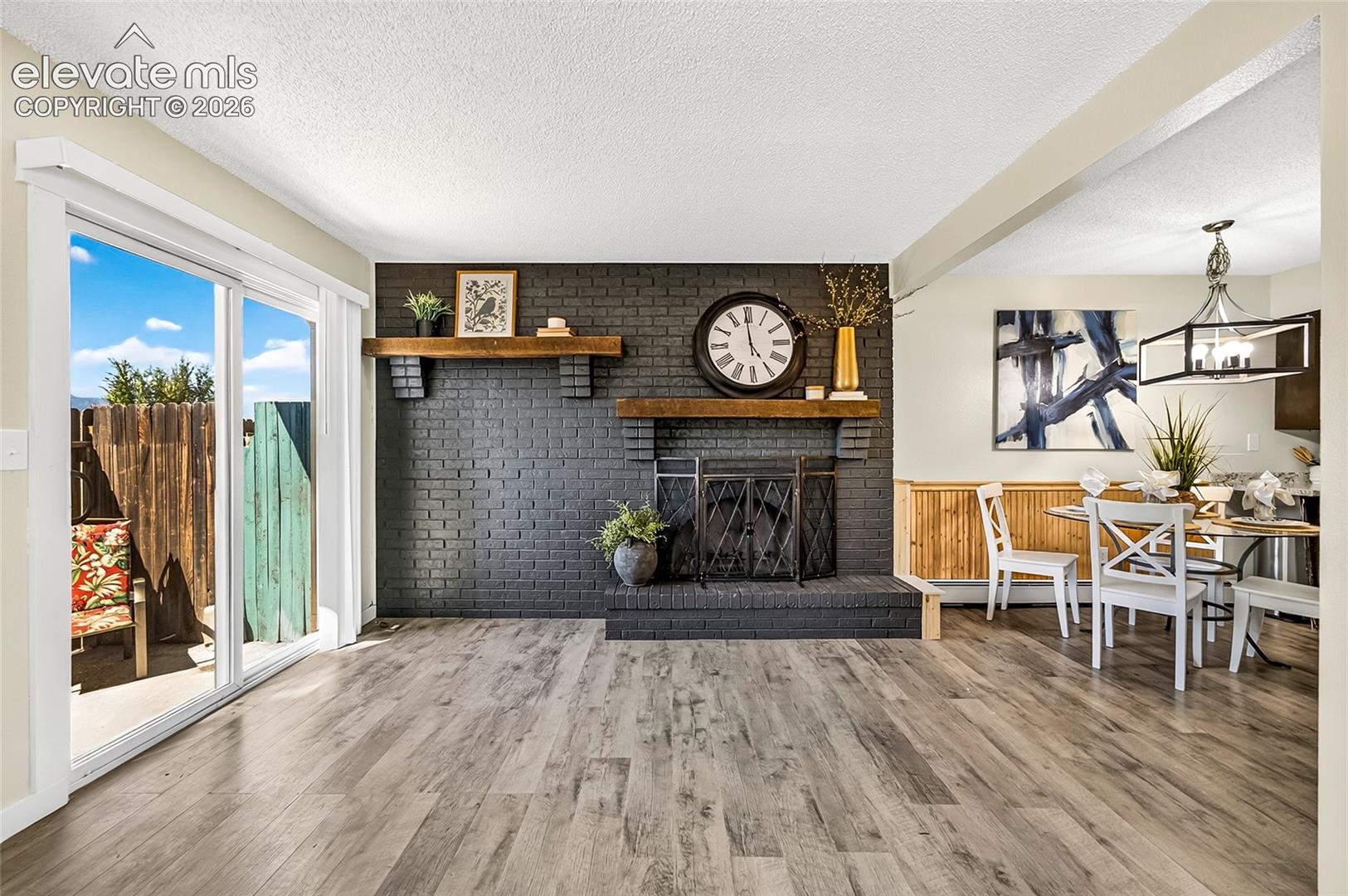 Listing photo 5 for 1103 Willow Bend Circle 4