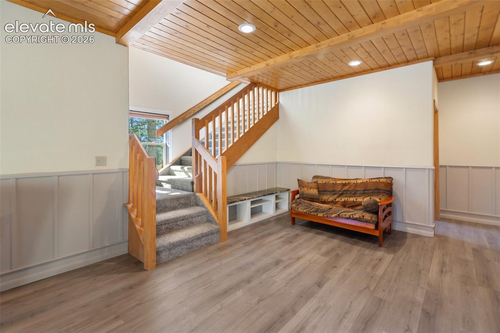 Listing photo 18 for 396 Mohawk Heights