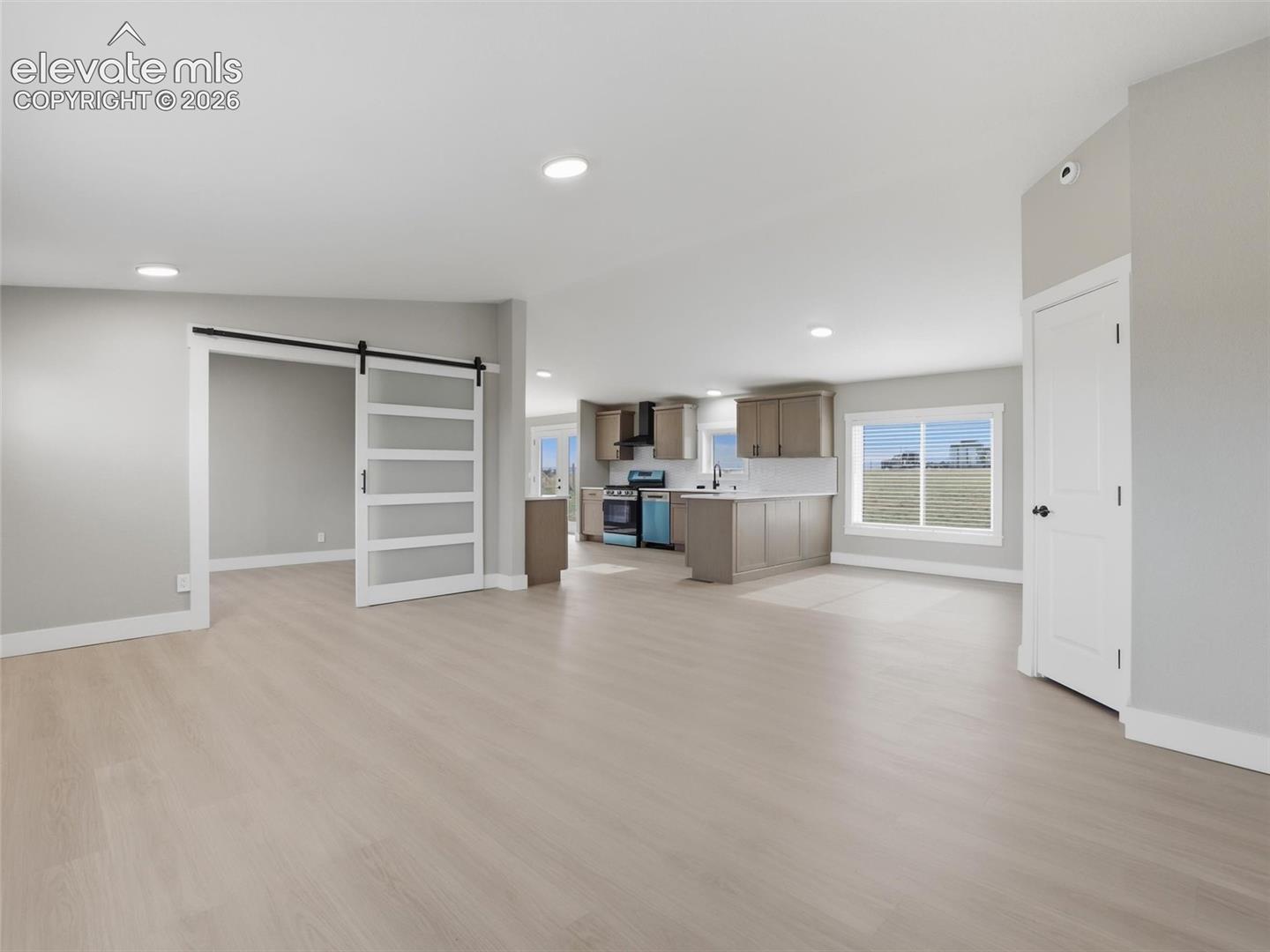 Listing photo 14 for 3750 S Enoch Road