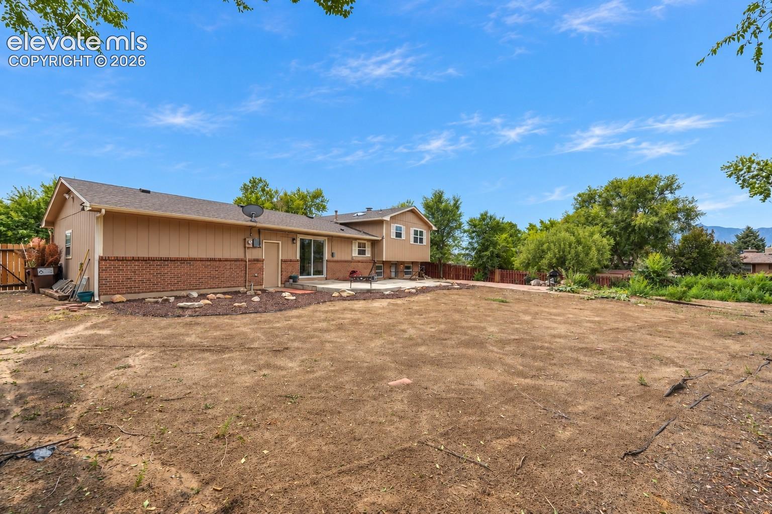 Listing photo 26 for 4020 Manzana Court