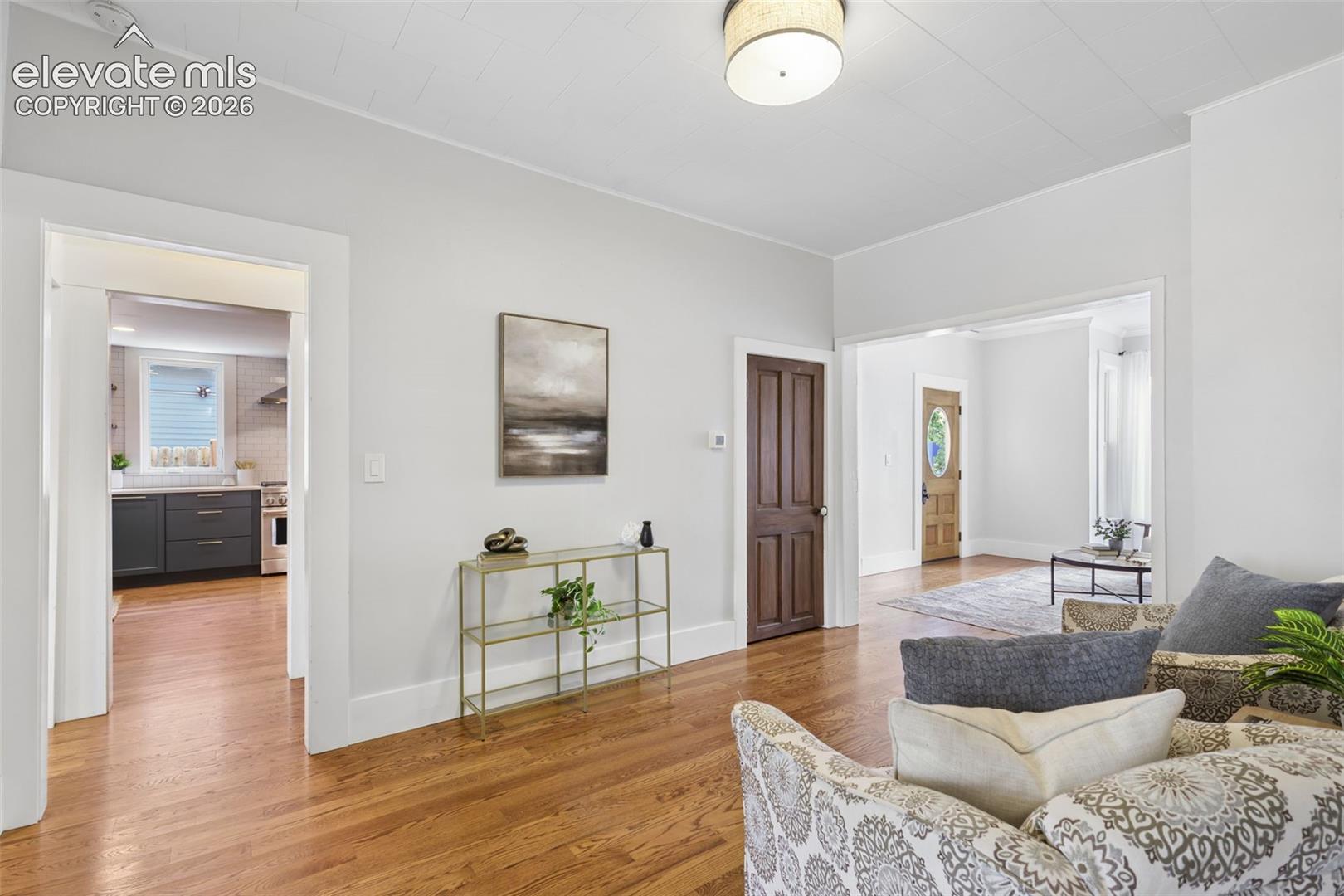 Listing photo 9 for 1812 W Pikes Peak Avenue