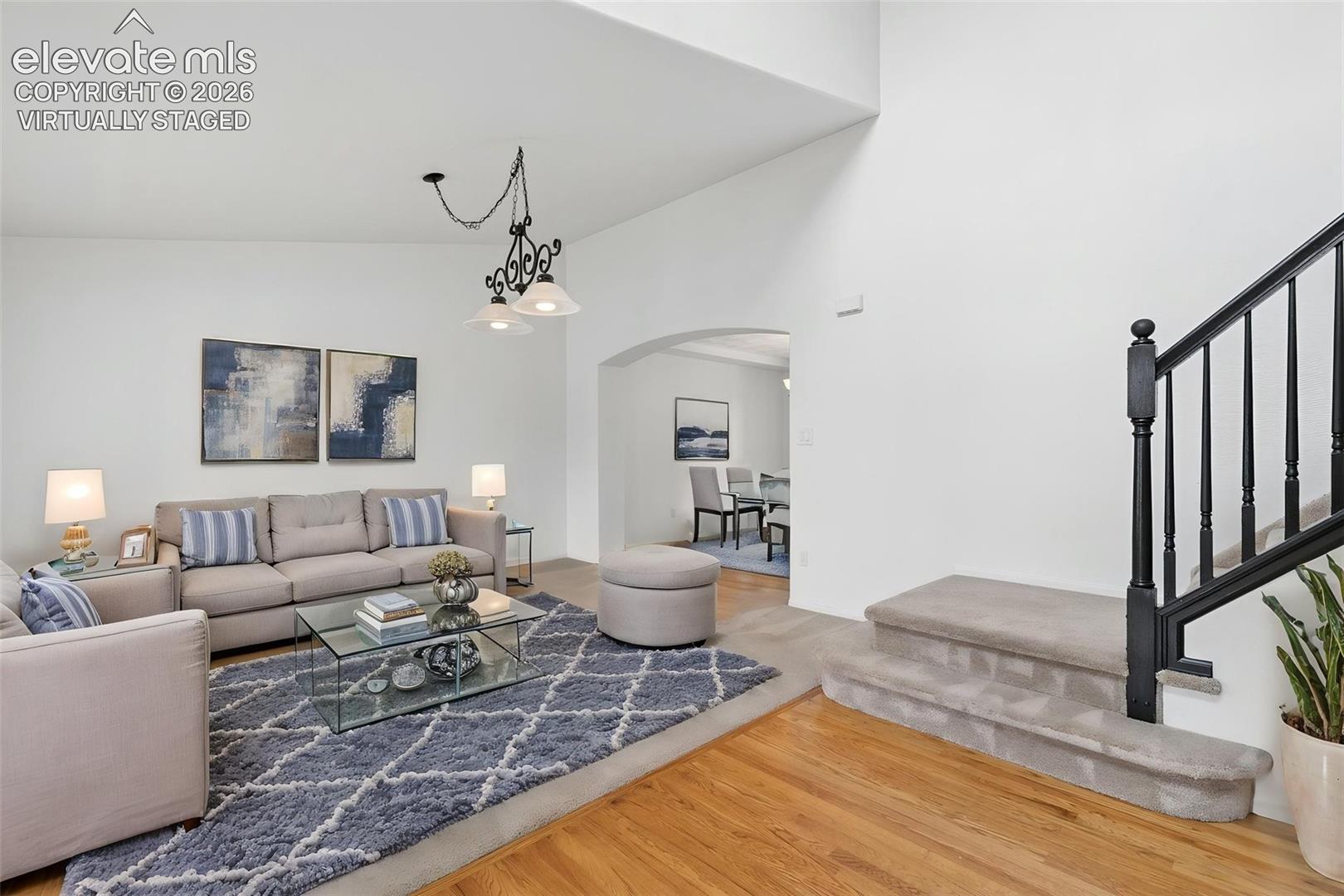 Listing photo 7 for 9197 Oakmont Road