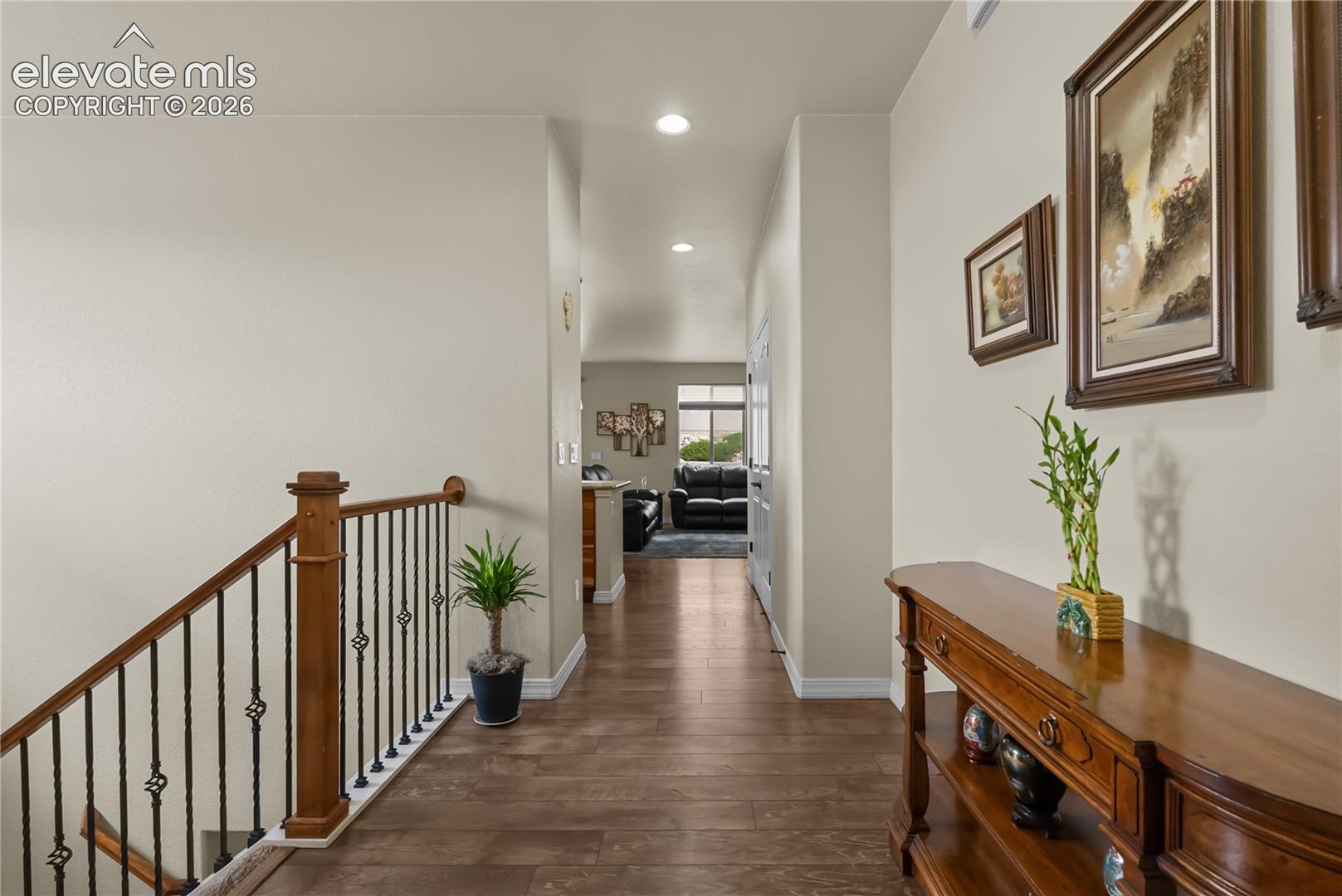 Listing photo 4 for 3336 Redcoat Lane