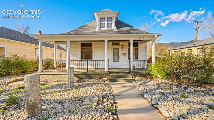 1919 W Colorado Avenue — listing photo