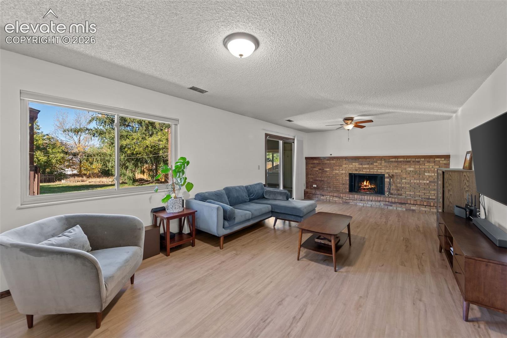 Listing photo 12 for 3025 Windjammer Drive