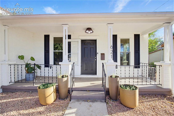 621 E Cache La Poudre Street — listing photo