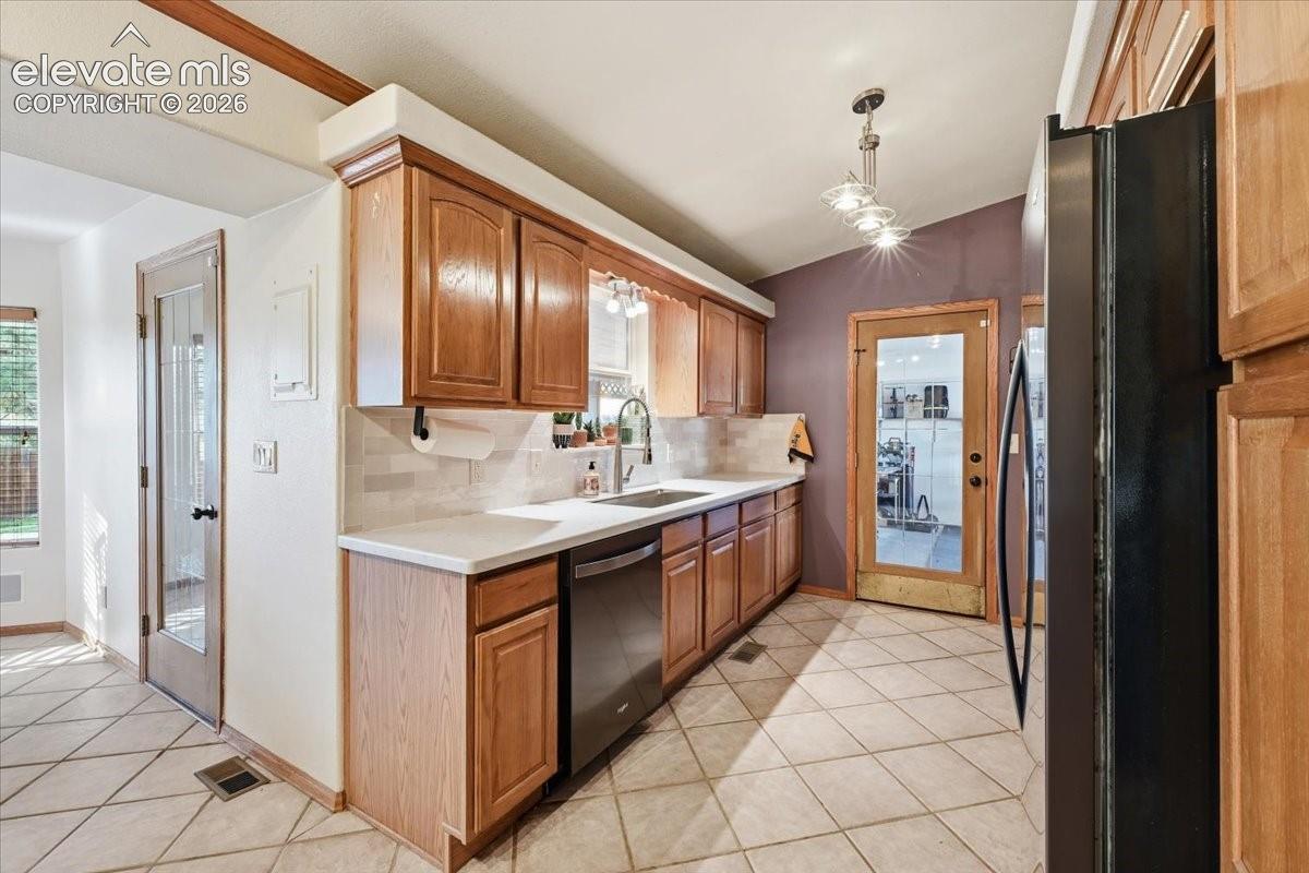 Listing photo 7 for 5346 Galena Drive