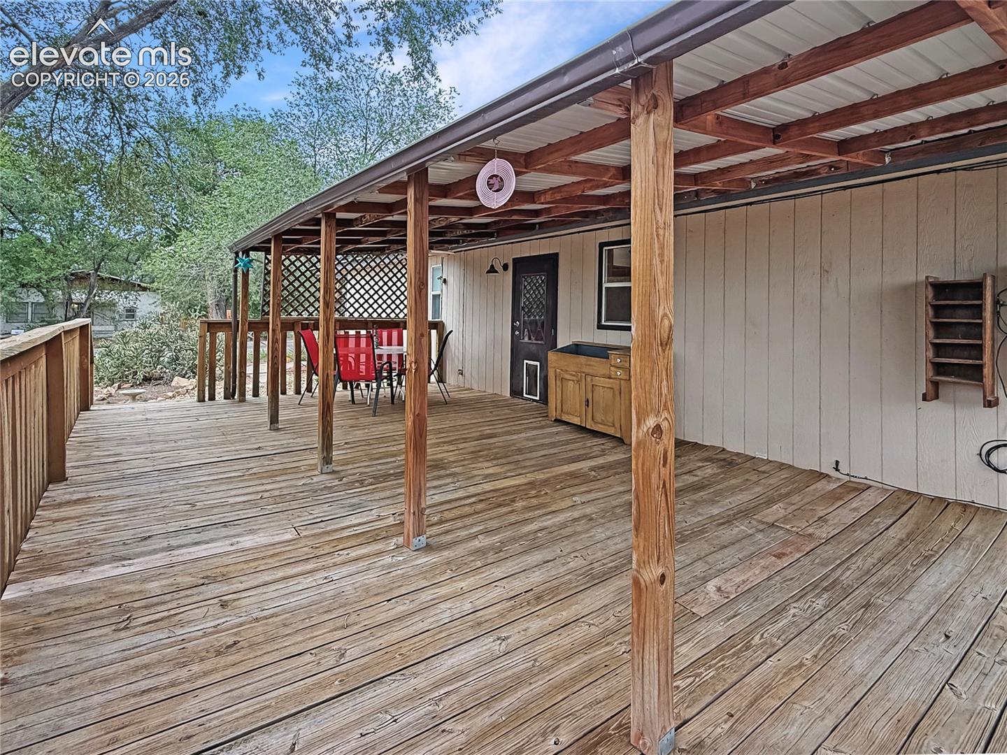 Listing photo 16 for 2620 Lowell Avenue