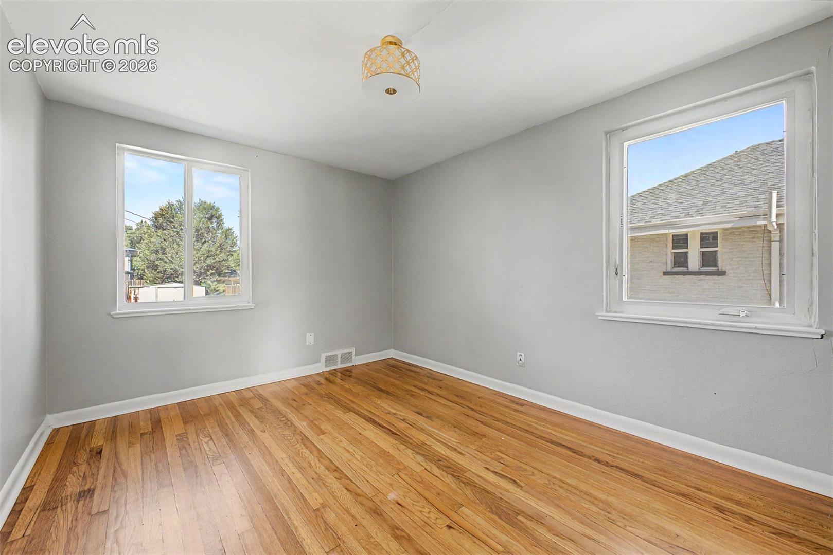 Listing photo 24 for 3505 N Elizabeth Street