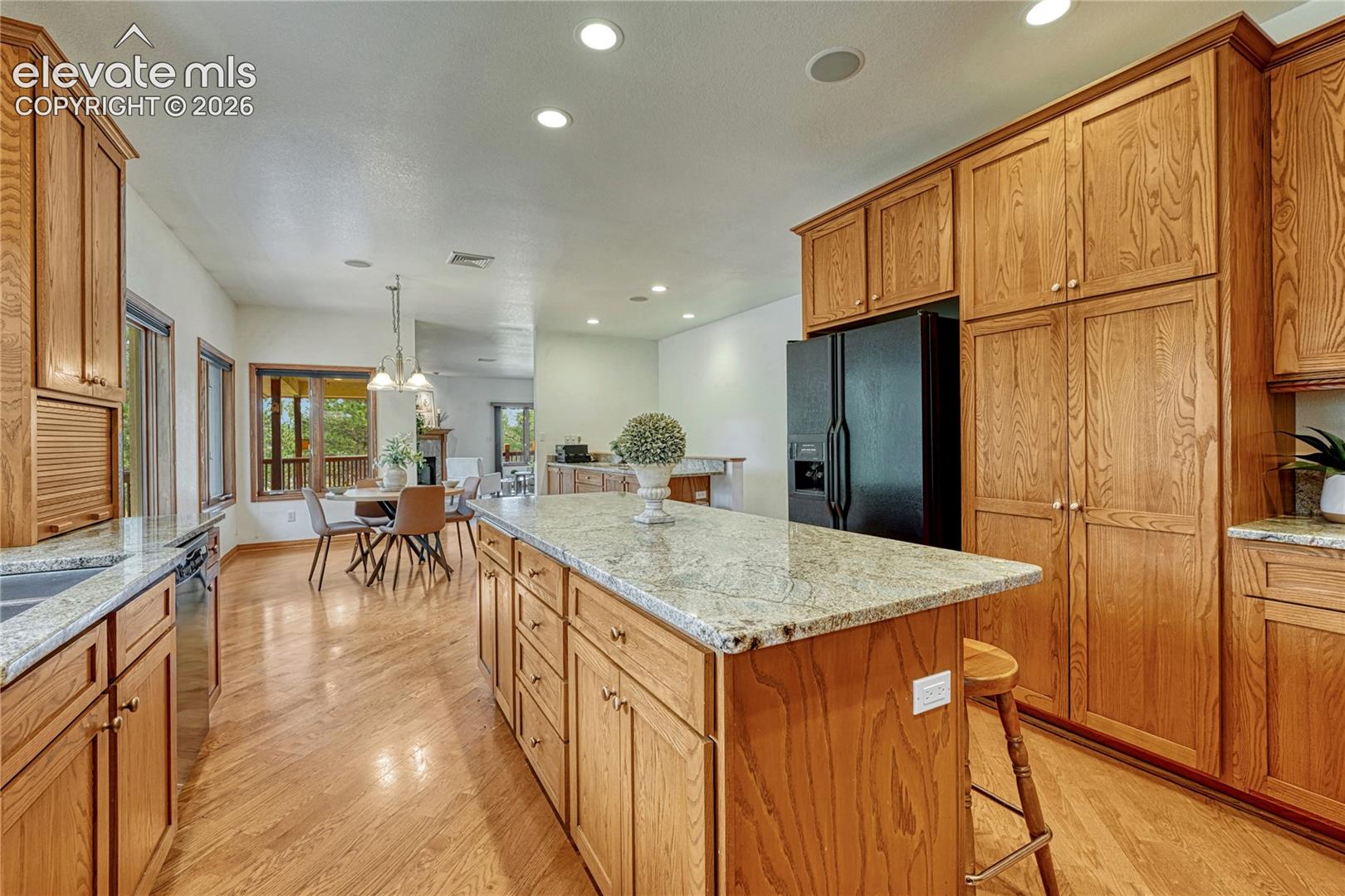 Listing photo 19 for 19435 Sherwood Trail