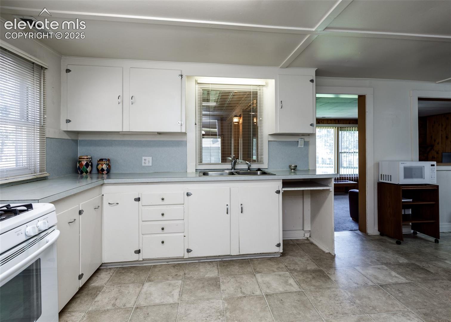 505 Gunnison Avenue, photo 10