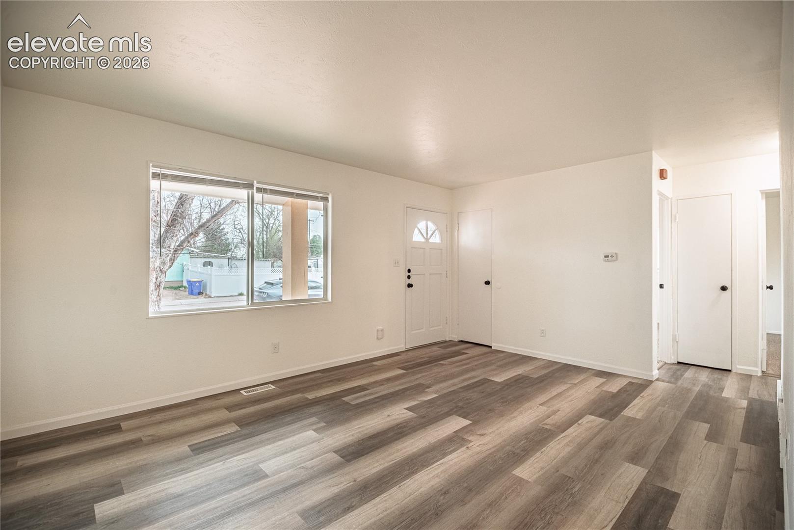Listing photo 10 for 417 Linda Vista Drive
