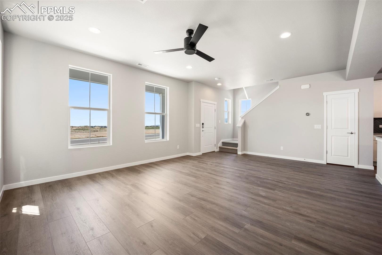 9258 Kurie Mine Lane, photo 6