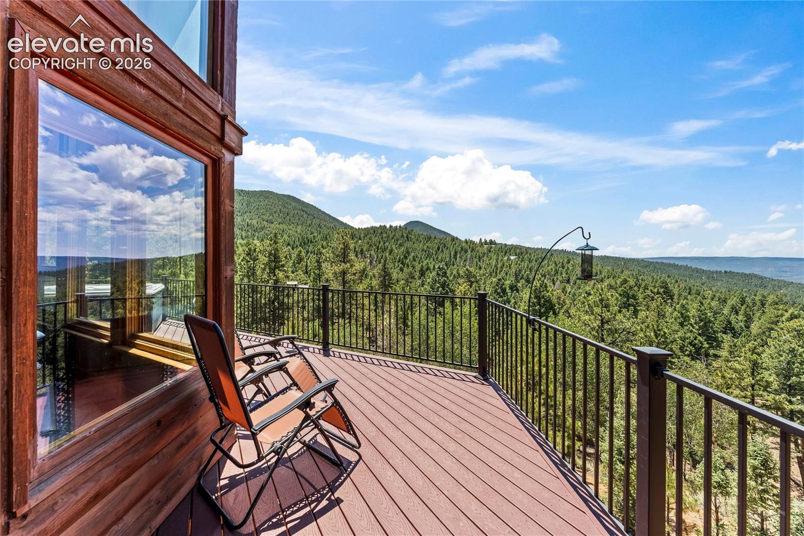 Listing photo 34 for 102 Douglas Fir Lane