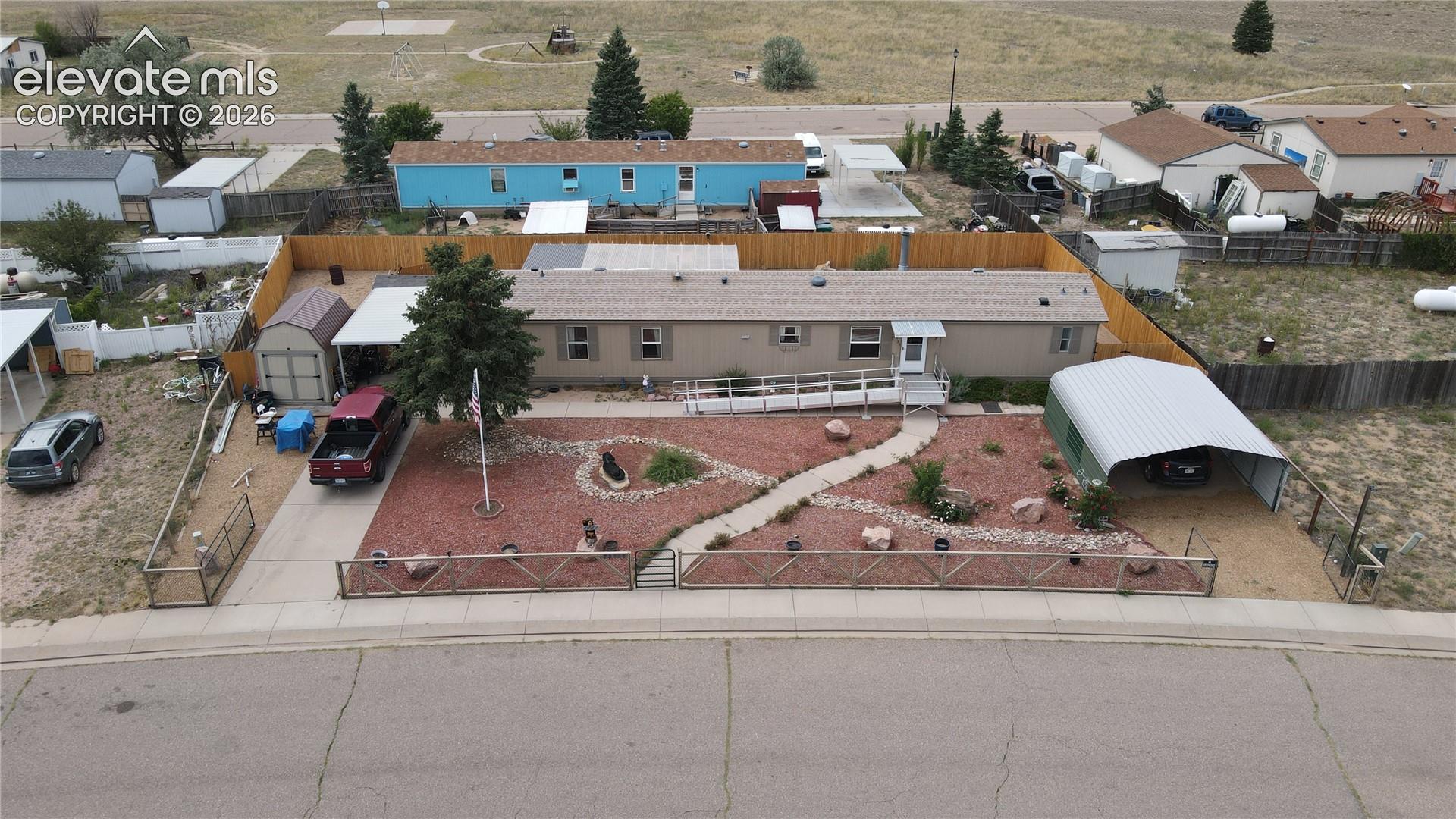 Listing photo 22 for 23735 Fleet Street