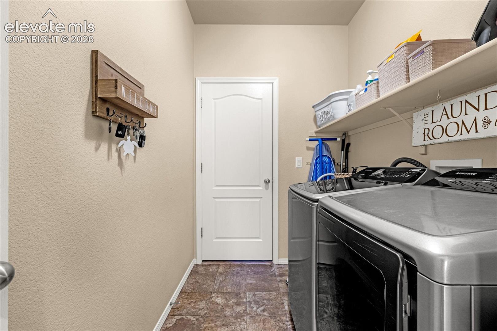 Listing photo 23 for 10638 Mt Emerald Drive