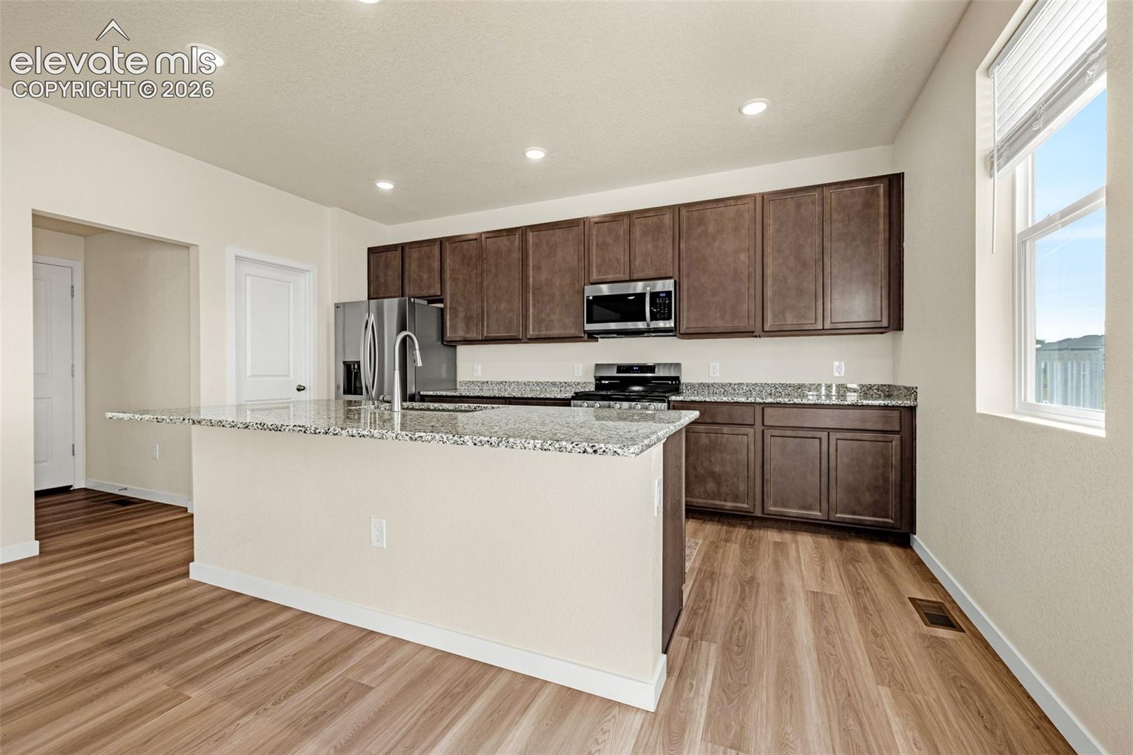 Listing photo 2 for 9762 Treasurevault Trail