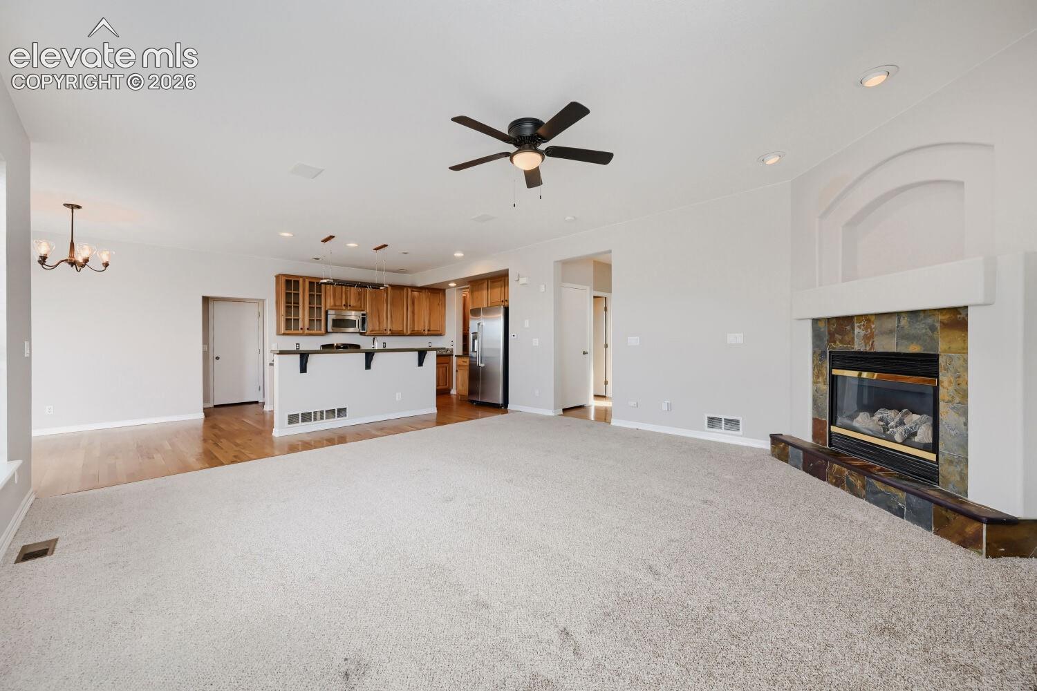 Listing photo 6 for 7620 Chancellor Drive