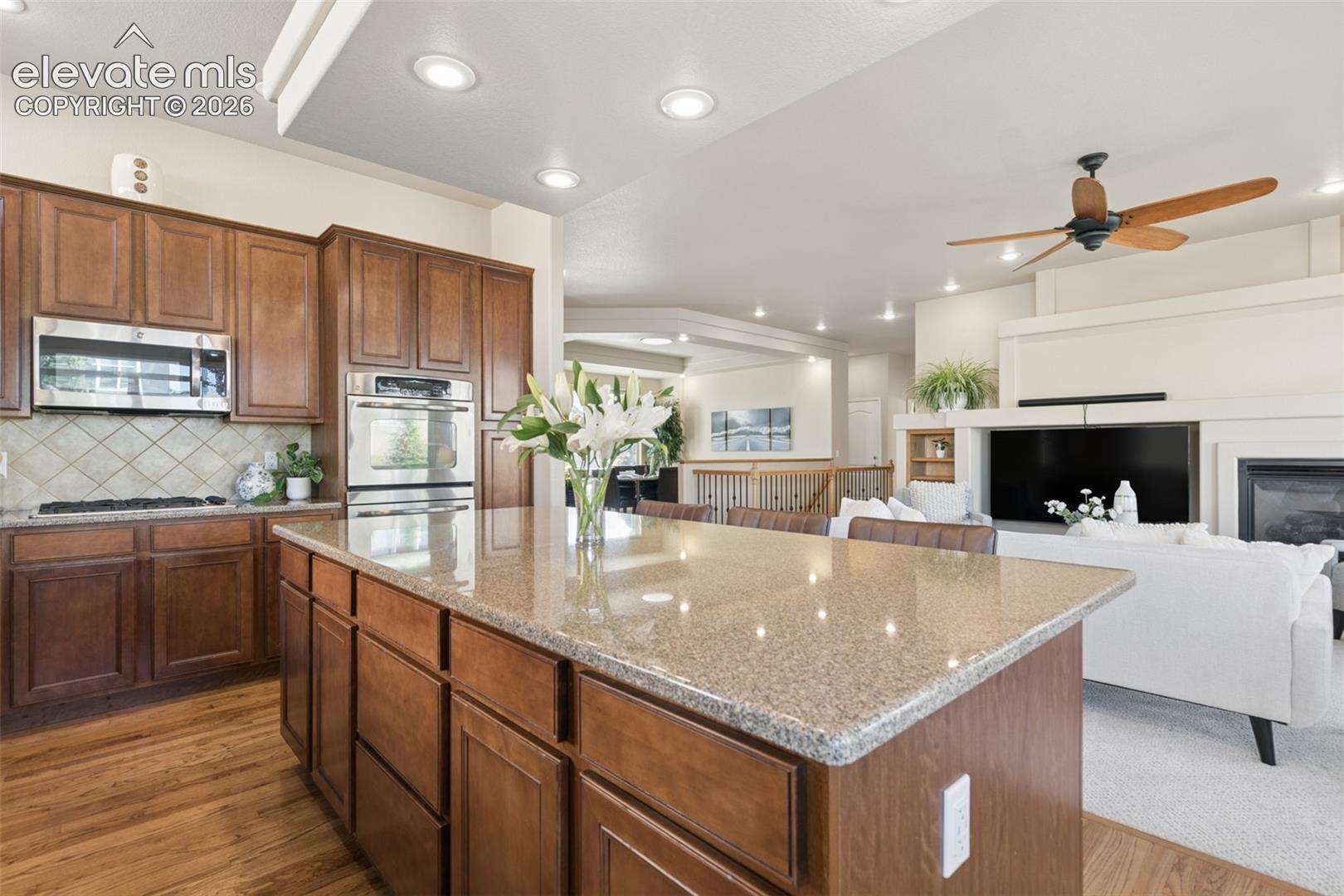 Listing photo 19 for 1420 Symphony Heights