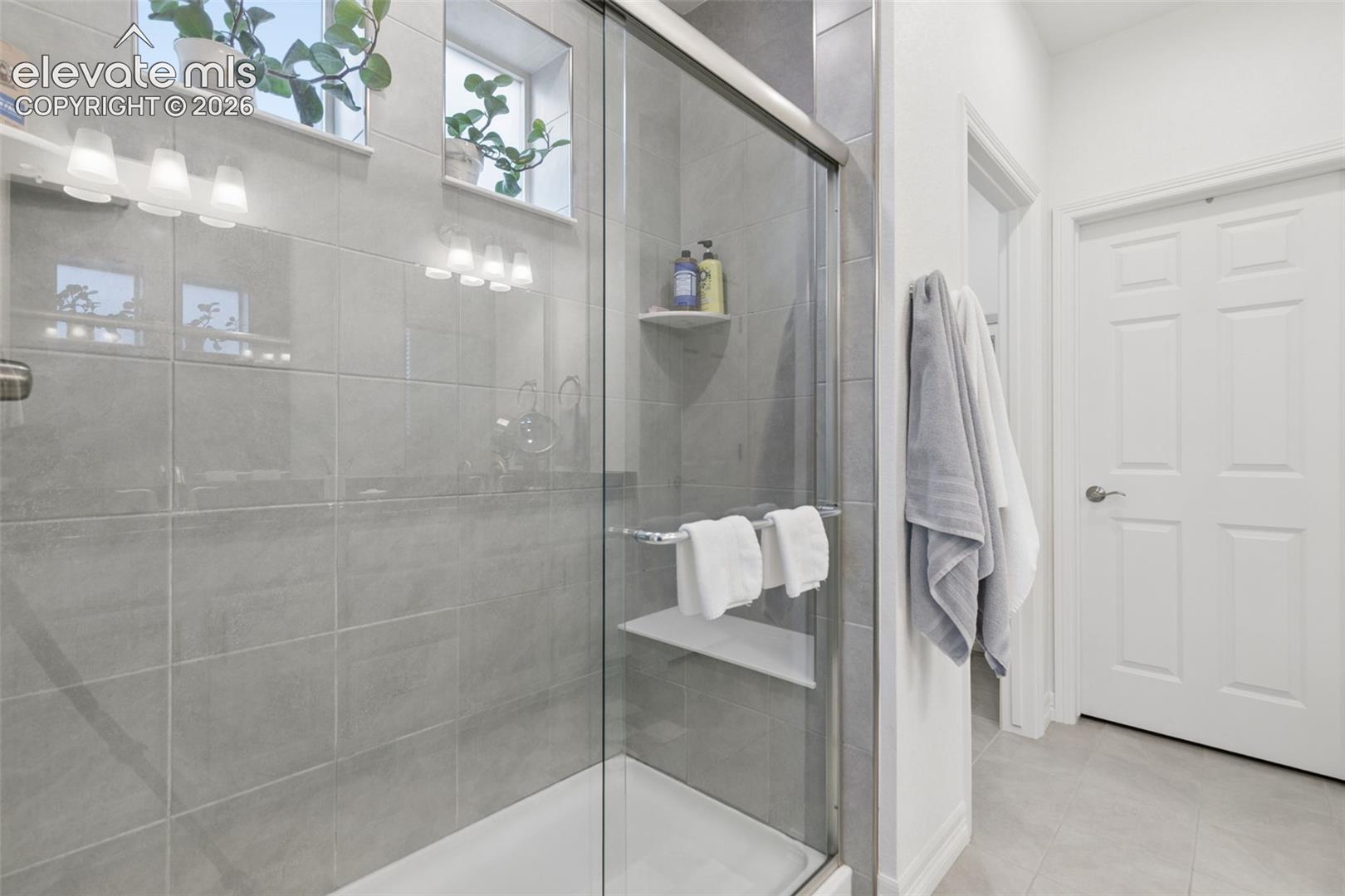Listing photo 27 for 8948 Braemore Heights