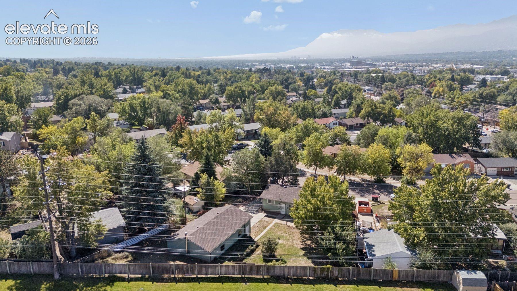 Listing photo 32 for 408 Elmwood Drive