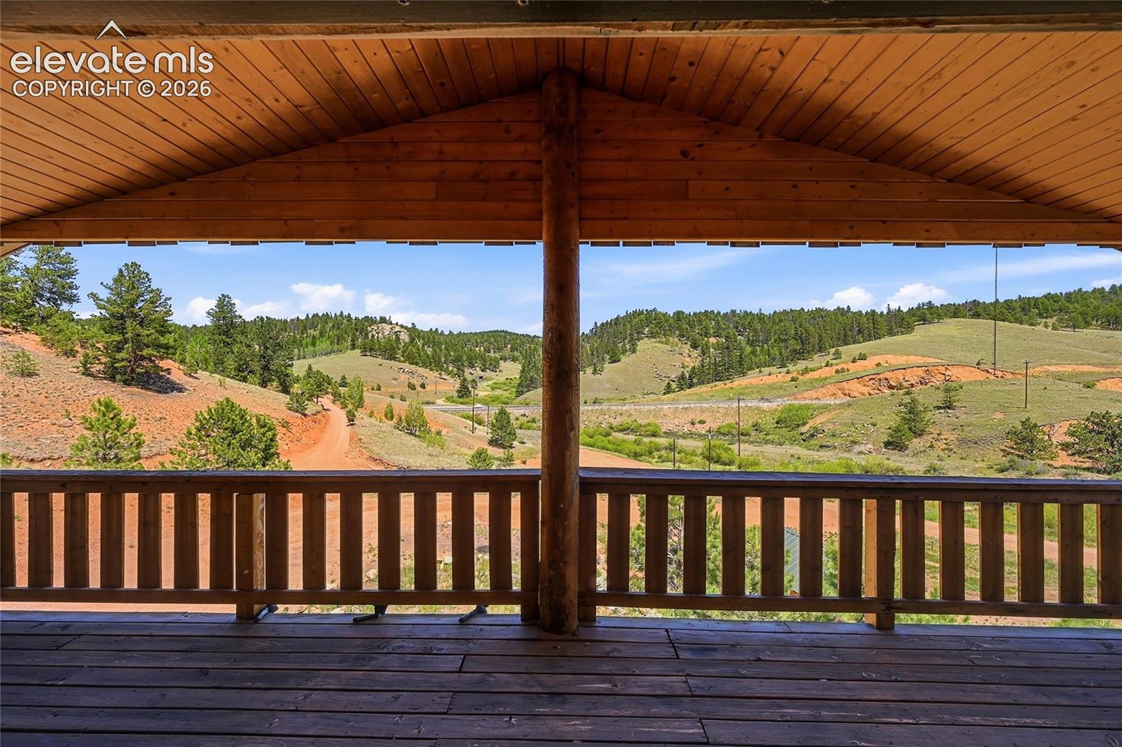 Listing photo 26 for 927 Stonehenge Drive